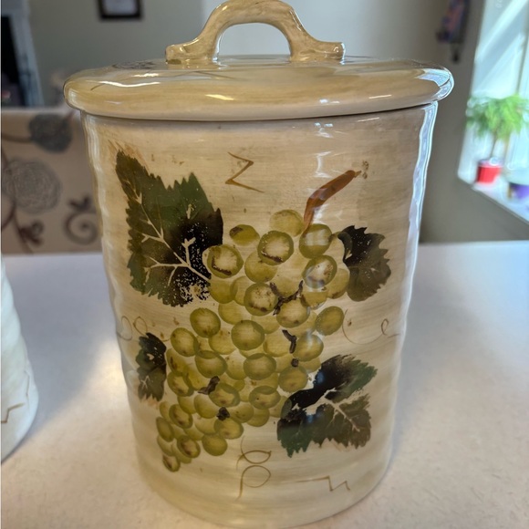 VTG Tabletops Unlimited Cabernet Collection Ceramic Canisters Set Of 3 - Picture 3 of 13